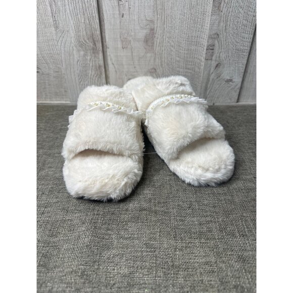 Womens Furry Slippers Open Toe Pearl & Ruffle Accent Non-Slip Sole Size M/L 8-10 - Picture 1 of 7